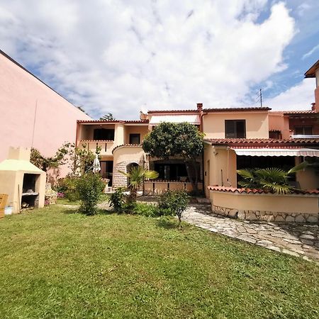 Apartmani Koin Медулин Екстериор снимка