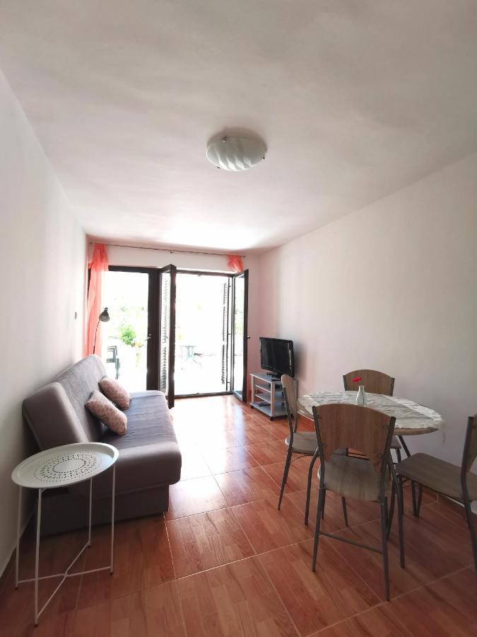 Apartmani Koin Медулин Екстериор снимка