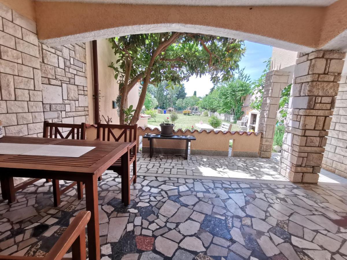 Apartmani Koin Медулин Екстериор снимка