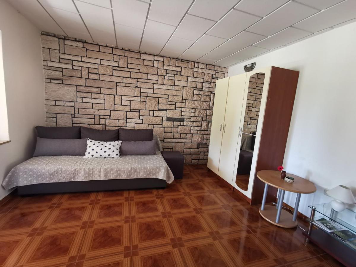 Apartmani Koin Медулин Екстериор снимка